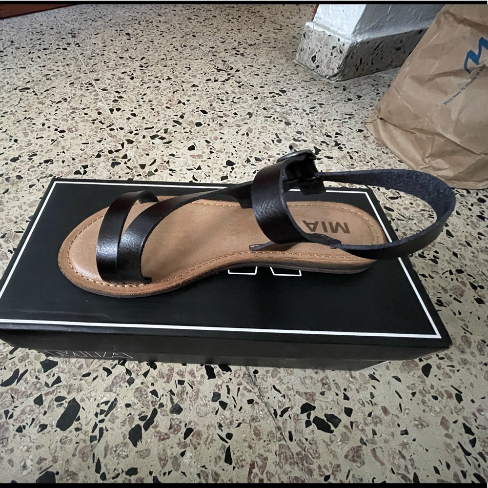 MIA black sandals
